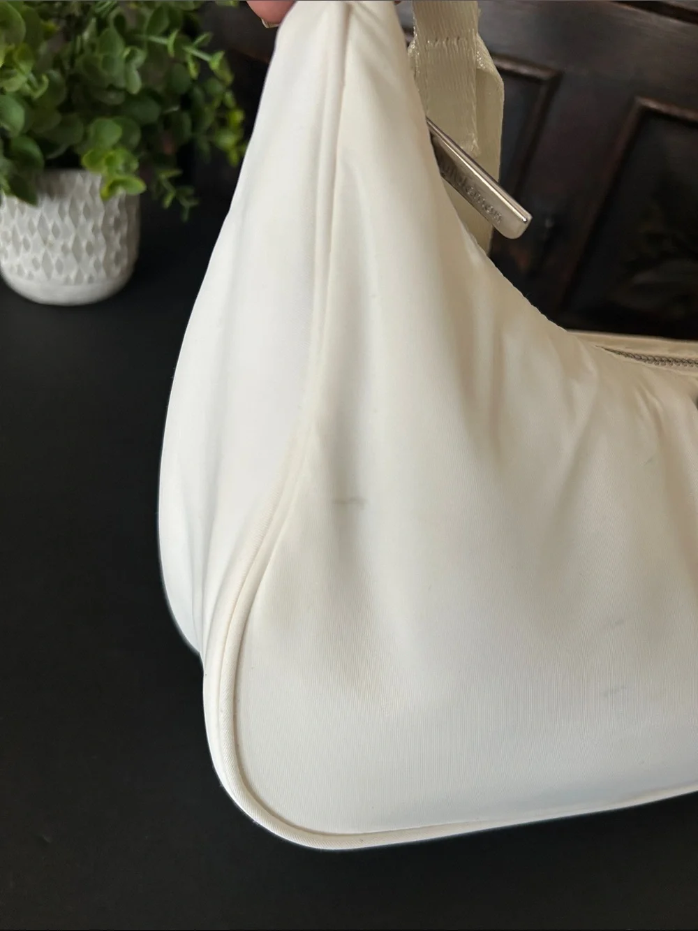 lululemon athletica cream shoulder